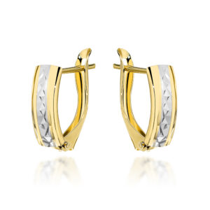 Kolczyki złote z diamentowaniem na środku na angielskim zapięciu