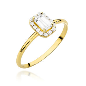 Pierścionek złoty z prostokątnym kamieniem w oprawie cyrkonii