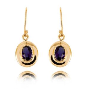 Subtelne kolczyki stworzone z myślą o komforcie noszenia.