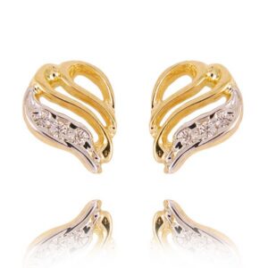 Eleganckie kolczyki ze złota z subtelnym blaskiem kamieni.