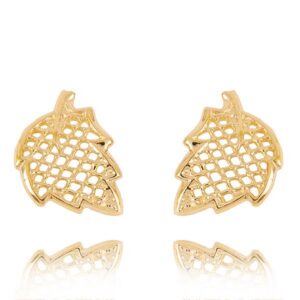 Klasyczne kolczyki ze złota z dekoracyjnym kamieniem.