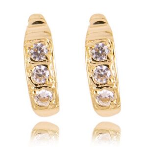 Kobieca biżuteria podkreślająca naturalny blask kamieni.