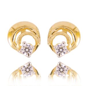 Subtelne kolczyki stworzone z myślą o komforcie noszenia.