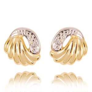 Kobieca biżuteria podkreślająca naturalny blask kamieni.