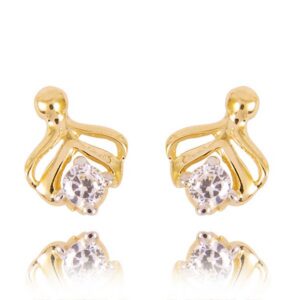 Złote kolczyki o klasycznej i ponadczasowej formie.