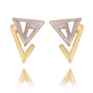 Złote kolczyki o klasycznej i ponadczasowej formie.