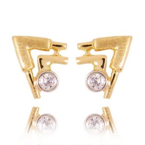 Eleganckie kolczyki ze złota z subtelnym blaskiem kamieni.