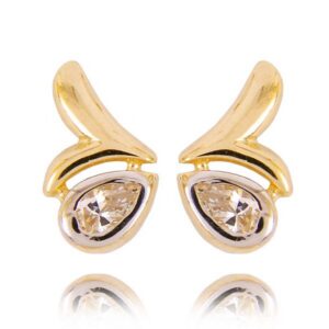 Złote kolczyki łączące elegancję i nowoczesny design.