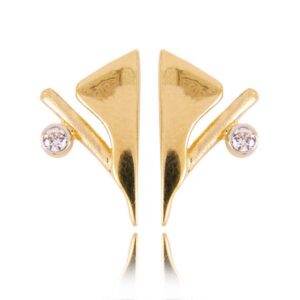 Kobieca biżuteria podkreślająca naturalny blask kamieni.