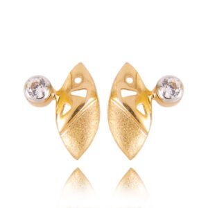 Eleganckie kolczyki ze złota z subtelnym blaskiem kamieni.