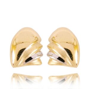 Subtelne kolczyki stworzone z myślą o komforcie noszenia.