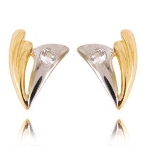 Stylowe kolczyki wykonane z wysokiej jakości złota.