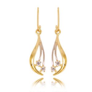 Subtelne kolczyki stworzone z myślą o komforcie noszenia.