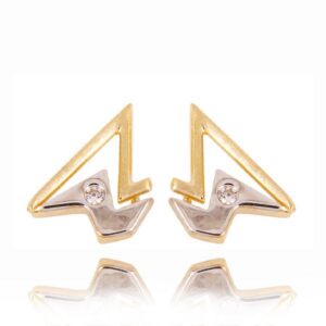 Stylowe kolczyki wykonane z wysokiej jakości złota.