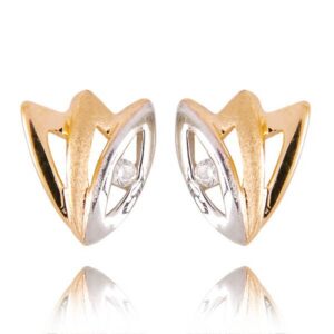 Subtelne kolczyki stworzone z myślą o komforcie noszenia.