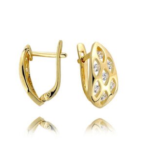 Subtelne kolczyki stworzone z myślą o komforcie noszenia.