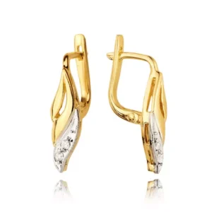 Eleganckie kolczyki ze złota z subtelnym blaskiem kamieni.