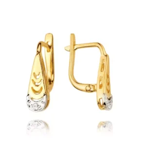 Subtelne kolczyki stworzone z myślą o komforcie noszenia.