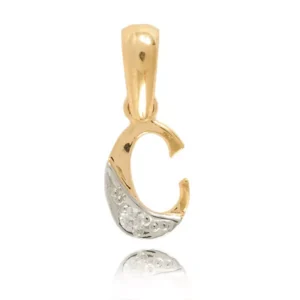 Złoty inicjał jako symbol bliskiej osoby.