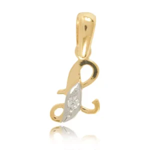 Złoty inicjał jako wyjątkowy prezent.