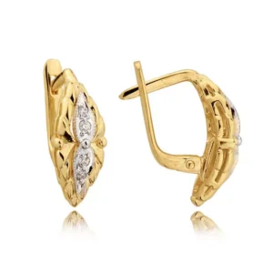 Eleganckie kolczyki ze złota z subtelnym blaskiem kamieni.