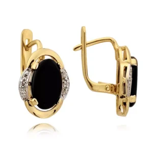 Uniwersalne kolczyki złote o eleganckim wykończeniu.