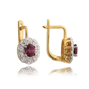 Delikatne kolczyki idealne do codziennej i wieczorowej stylizacji.