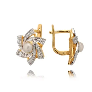 Uniwersalne kolczyki złote o eleganckim wykończeniu.