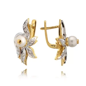 Uniwersalne kolczyki złote o eleganckim wykończeniu.