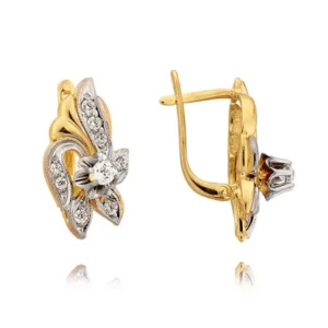 Kobieca biżuteria podkreślająca naturalny blask kamieni.