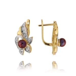 Stylowe kolczyki wykonane z wysokiej jakości złota.