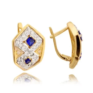 Uniwersalne kolczyki złote o eleganckim wykończeniu.