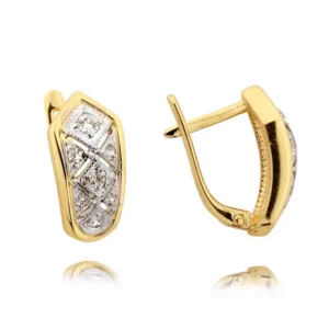 Subtelne kolczyki stworzone z myślą o komforcie noszenia.