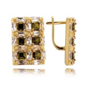 Kobieca biżuteria podkreślająca naturalny blask kamieni.