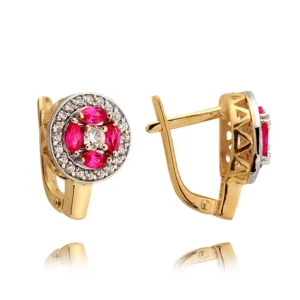 Złote kolczyki łączące elegancję i nowoczesny design.