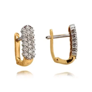 Eleganckie kolczyki ze złota z subtelnym blaskiem kamieni.