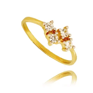 Elegancki pierścionek będący doskonałym dodatkiem do stylizacji.