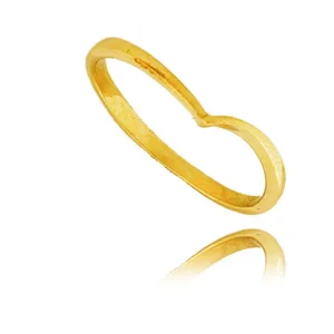 Delikatny pierścionek wykonany z wysokiej jakości złota.