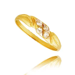 Stylowy pierścionek o eleganckiej i kobiecej formie.