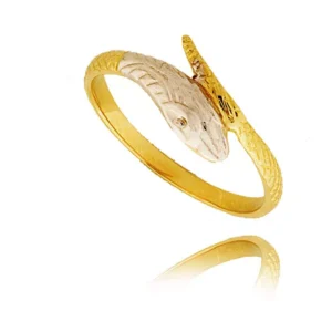 Stylowy pierścionek o eleganckiej i kobiecej formie.