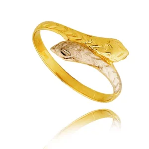 Stylowy pierścionek o eleganckiej i kobiecej formie.