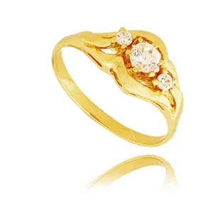 Pierścionek ze złota łączący klasykę z nowoczesnością.