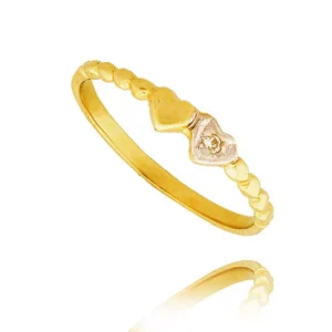 Elegancki pierścionek ze złota o ponadczasowym charakterze.