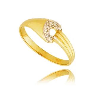 Stylowy pierścionek o eleganckiej i kobiecej formie.