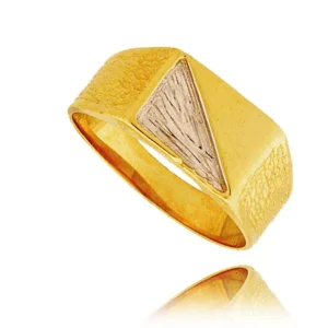 Stylowy pierścionek o eleganckiej i kobiecej formie.