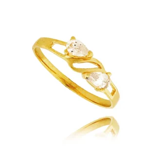 Elegancki pierścionek będący doskonałym dodatkiem do stylizacji.