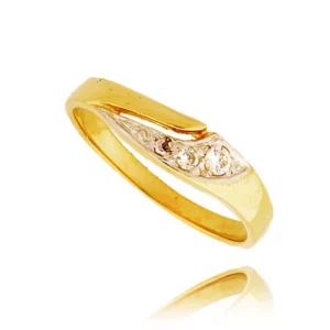 Elegancki pierścionek ze złota o ponadczasowym charakterze.