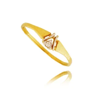 Elegancki pierścionek będący doskonałym dodatkiem do stylizacji.