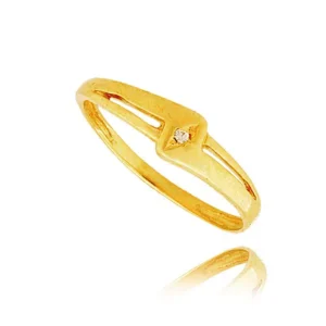 Delikatny pierścionek wykonany z wysokiej jakości złota.