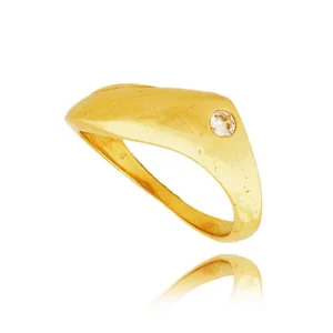 Ponadczasowy pierścionek o luksusowym wyglądzie.